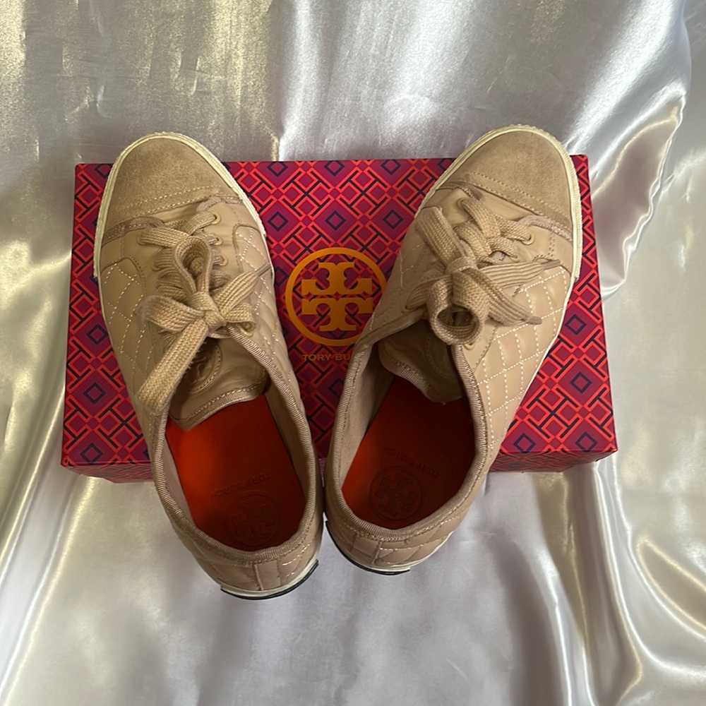 Tory Burch Blush 653 Caspe Quilted Sneaker-Vintage Mestico.Authentic.